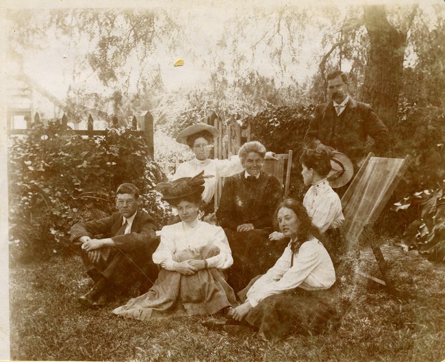 Members of Manning and O'Connor families in the garden at Davilak