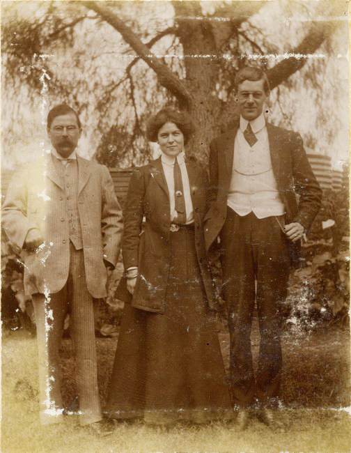 Alfred Manning, [Marjorie O'Connor?], Murtagh O'Connor [photograph]