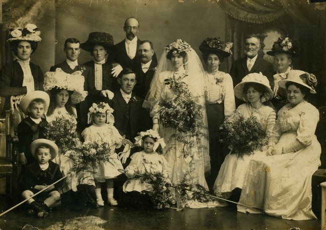Wedding photograph of Agnes De San Miguel and George Frederick Powell