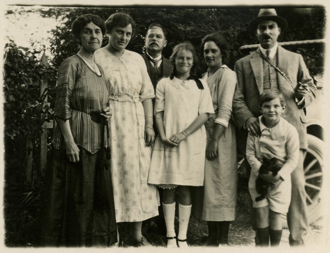 Florence Manning and family
