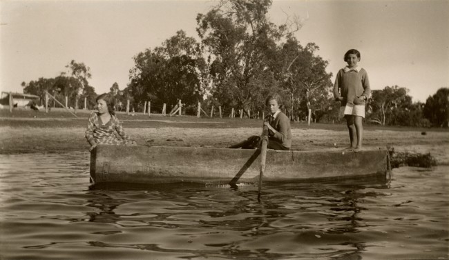 Ingvarson family at Bibra Lake