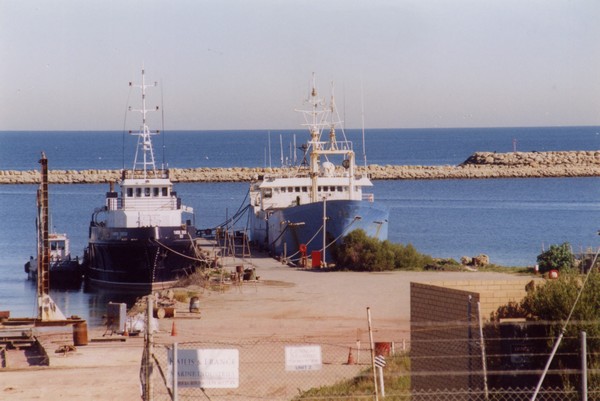Vessels at a jetty in the Australian Marine Complex Cockburn Sound