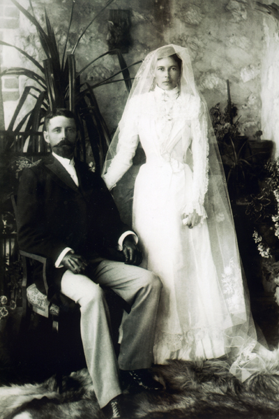 Azelia Manning and John Ley on their wedding day, 1900